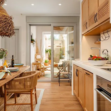 Aethrion Boutique アパート